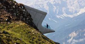 Самые яркие архитектурные проекты в современном мире, Высокогорный геологический музей «Messner Mountain Museum» Захи Хадид
