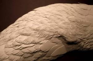 Скульптура из резанной бумаги
