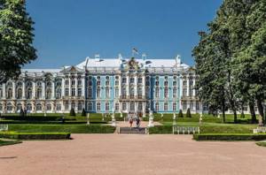 Тайна Янтарной комнаты: потерянное богатство России, Екатерининский дворец в Царском Селе