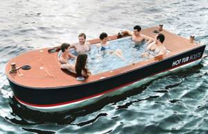 Самые необычные лодки мира, Hot Tub Boat – большая плавающая ванна