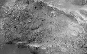 Селфи марсохода и еще 11 снимков красной планеты, Марсианский оползень