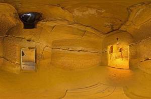 Потрясающие подземные храмы, расположенные в разных уголках мира, Пещерный храм в Шинка Веке (Sinca Veche Temple Cave), Румыния