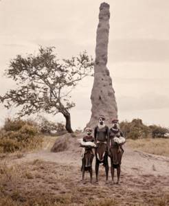 10 колоритных фотографий народности кара, живущих в долине реки Омо