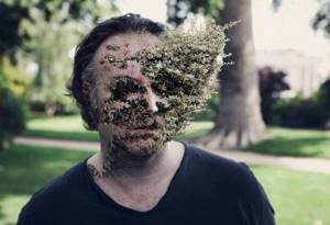 Фотограф трансформировал людей в растения