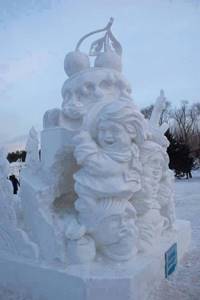Чарующие снежные скульптуры 06