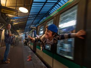 Парижское метро, Когда твой отец — мастер фотошопа