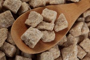 9 самых полезных сладких лакомств, Коричневый сахар (тростниковый сахар)