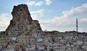 10 загадочных городов, которые построены в пещерах, Ортахисар Турция