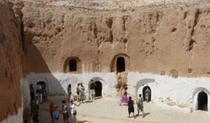 10 загадочных городов, которые построены в пещерах, Матмата Тунис