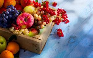 9 самых полезных сладких лакомств, Свежие фрукты, овощи и ягоды