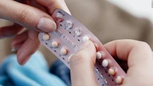11 бытовых предметов, которые вам нужно перестать использовать прямо сейчас, Остатки гормональных контрацептивов