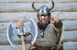 Любопытные исторические мифы, У викинга — шлем с рогами
